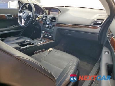 Zdjęcie 11 z 13 samochodu: 2012 MERCEDES-BENZ E 350 VIN:WDDKJ5KBXCF177275 - miniatura