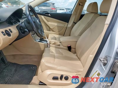Zdjęcie 8 z 15 samochodu: 2008 VOLKSWAGEN PASSAT WAGON KOMFORT VIN:WVWLK73C08E195487 - miniatura