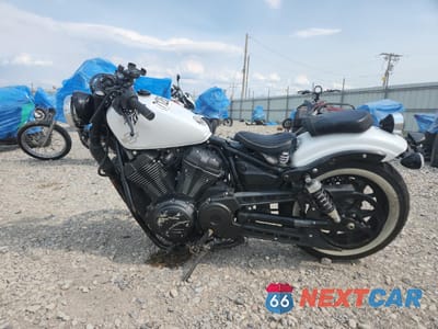 Trzecie zdjęcie samochodu z tyłu: 2014 YAMAHA XVS950 CU VIN:JYAVN05E2EA002048 - miniatura