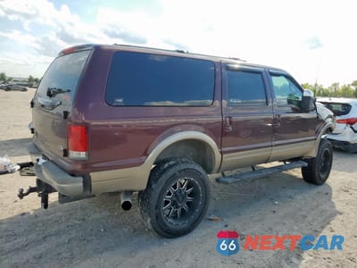 Trzecie zdjęcie samochodu z tyłu: 2000 FORD EXCURSION LIMITED VIN:1FMSU43F2YEB85067 - miniatura