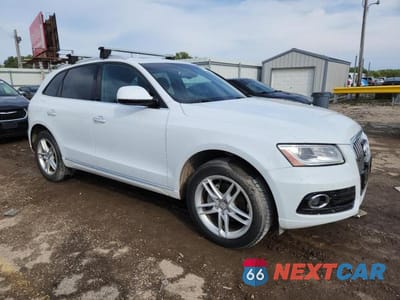 Czwarte zdjęcie samochodu z boku: 2016 AUDI Q5 PREMIUM PLUS VIN:WA1L2AFP6GA009169 - miniatura