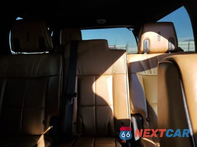 Zdjęcie 10 z 15 samochodu: 2011 LINCOLN NAVIGATOR L VIN:5LMJJ3J51BEJ09465 - miniatura