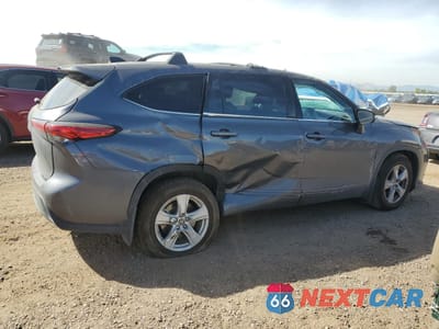 Trzecie zdjęcie samochodu z tyłu: 2022 TOYOTA HIGHLANDER L VIN:5TDBZRBH7NS257912 - miniatura