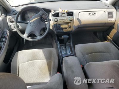Zdjęcie 8 z 14 samochodu: 2002 HONDA ACCORD VIN:1HGCG66802A143117 - miniatura