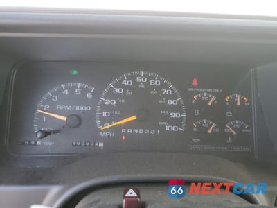 Zdjęcie 9 z 12 samochodu: 1999 CHEVROLET SUBURBAN K2500 VIN:1GNGK26J1XJ542188 - miniatura