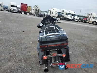 Czwarte zdjęcie samochodu z boku: 2011 HARLEY-DAVIDSON FLHTK VIN:1HD1KEM10BB622246 - miniatura