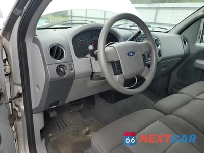 Zdjęcie 8 z 12 samochodu: 2005 FORD F150 SUPERCREW VIN:1FTRW14W45FA25398 - miniatura