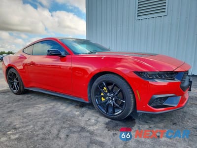 Czwarte zdjęcie samochodu z boku: 2024 FORD MUSTANG VIN:1FA6P8TH5R5103877 - miniatura