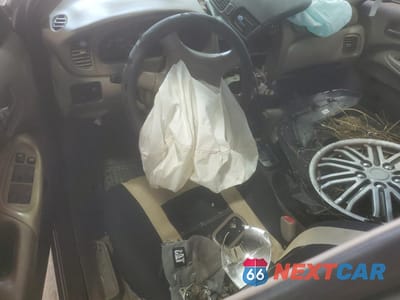 Zdjęcie 8 z 13 samochodu: 2004 NISSAN SENTRA 1.8 VIN:3N1CB51D54L915217 - miniatura