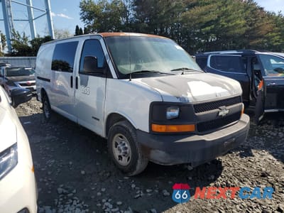 Czwarte zdjęcie samochodu z boku: 2003 CHEVROLET EXPRESS G2500 VIN:1GCGG25U631123883 - miniatura