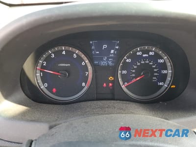 Zdjęcie 9 z 15 samochodu: 2014 HYUNDAI ACCENT GLS VIN:KMHCU4AE1EU624565 - miniatura