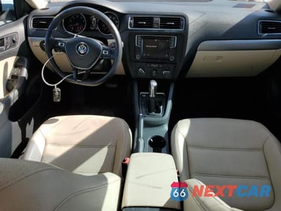 Zdjęcie 8 z 12 samochodu: 2018 VOLKSWAGEN JETTA SE VIN:3VWDB7AJ1JM253626 - miniatura
