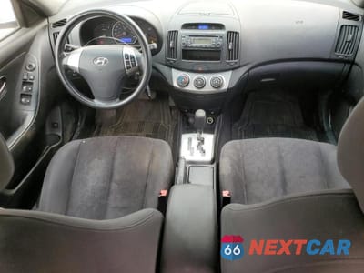 Zdjęcie 8 z 12 samochodu: 2010 HYUNDAI ELANTRA BLUE VIN:KMHDU4BD8AU027210 - miniatura