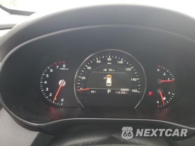 Zdjęcie 9 z 15 samochodu: 2019 KIA SORENTO SX VIN:5XYPKDA59KG475685 - miniatura
