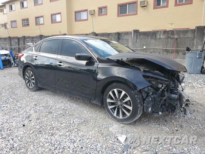 Czwarte zdjęcie samochodu z boku: 2017 NISSAN ALTIMA 2.5 VIN:1N4AL3AP8HC223573 - miniatura