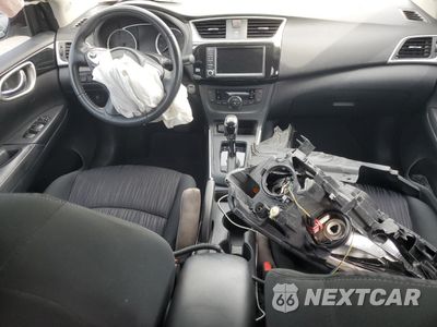 Zdjęcie 8 z 14 samochodu: 2019 NISSAN SENTRA S VIN:3N1AB7AP6KY372165 - miniatura