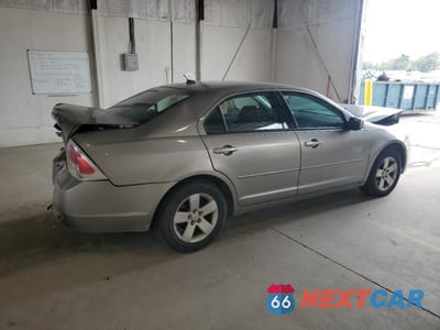 Trzecie zdjęcie samochodu z tyłu: 2008 FORD FUSION SE VIN:3FAHP07148R123329 - miniatura