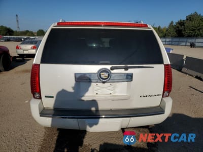 Zdjęcie 6 z 12 samochodu: 2010 CADILLAC ESCALADE ESV PREMIUM VIN:1GYUKJEF0AR284266 - miniatura