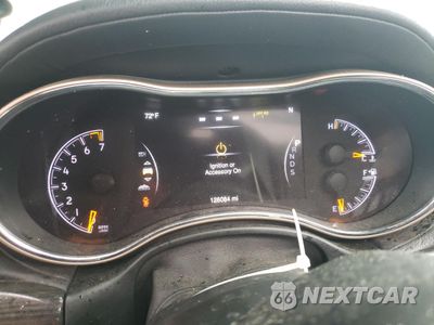 Zdjęcie 9 z 13 samochodu: 2015 JEEP GRAND CHEROKEE OVERLAND VIN:1C4RJFCG3FC646446 - miniatura