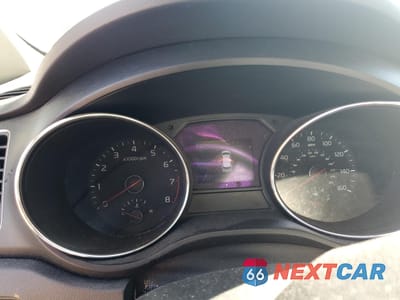 Zdjęcie 9 z 13 samochodu: 2021 KIA SEDONA LX VIN:KNDMB5C11M6663240 - miniatura