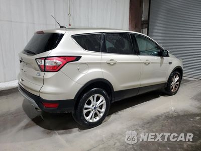 Trzecie zdjęcie samochodu z tyłu: 2017 FORD ESCAPE SE VIN:1FMCU9GD5HUD71282 - miniatura