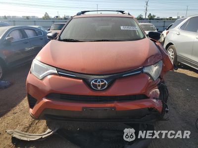 Piąte zdjęcie samochodu w środku: 2016 TOYOTA RAV4 LE VIN:2T3BFREV6GW447941 - miniatura