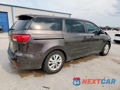 Trzecie zdjęcie samochodu z tyłu: 2018 KIA SEDONA LX VIN:KNDMB5C1XJ6379617 - miniatura