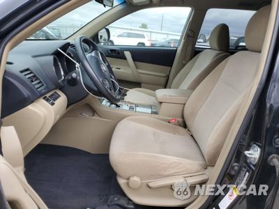 Zdjęcie 7 z 15 samochodu: 2013 TOYOTA HIGHLANDER BASE VIN:5TDBK3EH0DS247623 - miniatura