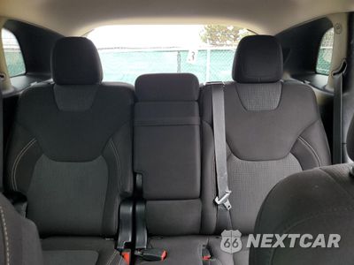 Zdjęcie 10 z 15 samochodu: 2015 JEEP CHEROKEE LATITUDE VIN:1C4PJMCB4FW571769 - miniatura