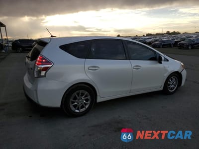 Trzecie zdjęcie samochodu z tyłu: 2015 TOYOTA PRIUS V VIN:JTDZN3EU7FJ025051 - miniatura