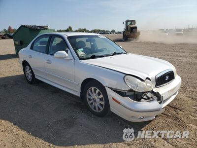 Czwarte zdjęcie samochodu z boku: 2002 HYUNDAI SONATA GLS VIN:KMHWF35H12A689693 - miniatura
