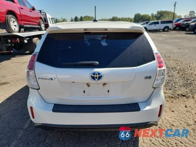 Zdjęcie 6 z 12 samochodu: 2015 TOYOTA PRIUS V VIN:JTDZN3EUXFJ029238 - miniatura