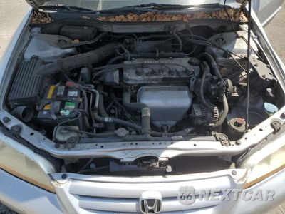 Zdjęcie 11 z 14 samochodu: 2002 HONDA ACCORD VIN:1HGCG66802A143117 - miniatura