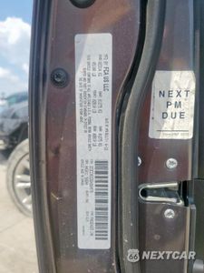 Zdjęcie 13 z 15 samochodu: 2016 CHRYSLER 300C VIN:2C3CCAEG3GH260970 - miniatura