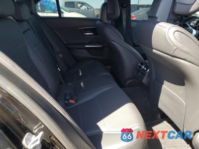 Zdjęcie 10 z 13 samochodu: 2024 MERCEDES-BENZ C 300 VIN:W1KAF4GB8RR187214 - miniatura