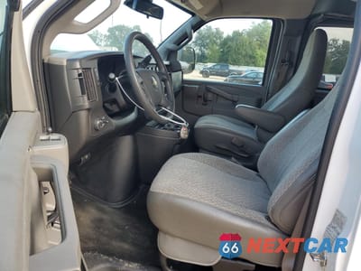Zdjęcie 7 z 17 samochodu: 2019 CHEVROLET EXPRESS G3500 LT VIN:1GAZGPFGXK1208828 - miniatura