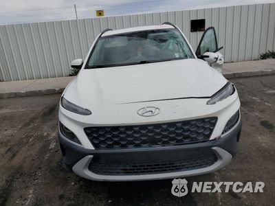 Piąte zdjęcie samochodu w środku: 2022 HYUNDAI KONA SEL VIN:KM8K3CAB2NU916286 - miniatura