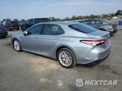 Drugie zdjęcie samochodu z przodu: 2018 TOYOTA CAMRY L VIN:4T1B11HK0JU058066 - miniatura