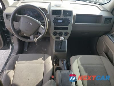 Zdjęcie 8 z 15 samochodu: 2007 JEEP PATRIOT SPORT VIN:1J8FT28W37D238927 - miniatura