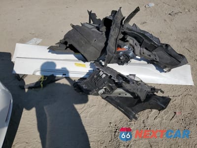 Zdjęcie 12 z 13 samochodu: 2017 LEXUS RC 200T VIN:JTHHA5BC3H5006652 - miniatura