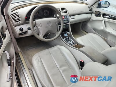 Zdjęcie 8 z 14 samochodu: 2000 MERCEDES-BENZ CLK 430 VIN:WDBLJ70G3YF154158 - miniatura