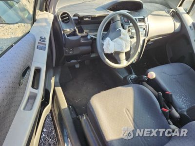 Zdjęcie 8 z 13 samochodu: 2009 TOYOTA YARIS VIN:JTDJT903795258297 - miniatura