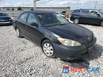 Czwarte zdjęcie samochodu z boku: 2004 TOYOTA CAMRY LE VIN:4T1BE32K24U355031 - miniatura