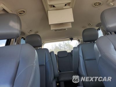 Zdjęcie 10 z 13 samochodu: 2010 VOLKSWAGEN ROUTAN SE VIN:2V4RW3D18AR348281 - miniatura