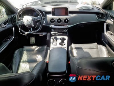 Zdjęcie 8 z 14 samochodu: 2019 KIA STINGER GT VIN:KNAE35LC9K6059531 - miniatura