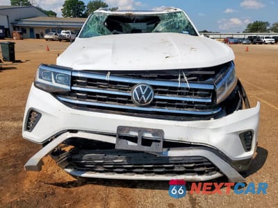 Piąte zdjęcie samochodu w środku: 2020 VOLKSWAGEN ATLAS CROSS SPORT SE VIN:1V25E2CA6LC208909 - miniatura