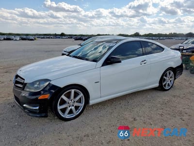 2013 MERCEDES-BENZ C 250 WDDGJ4HB7DG011248 - główne zdjęcie licytacji z USA - miniatura
