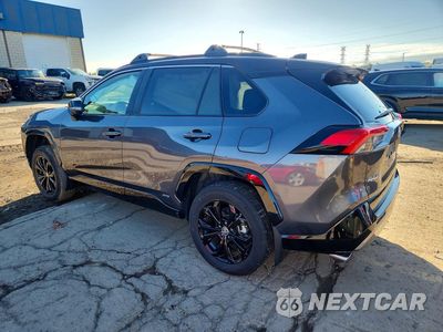 Drugie zdjęcie samochodu z przodu: 2024 TOYOTA RAV4 XSE VIN:4T3E6RFV9RU172256 - miniatura