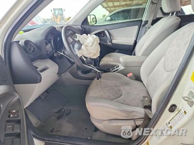 Zdjęcie 7 z 12 samochodu: 2011 TOYOTA RAV4 BASE VIN:2T3BF4DV8BW108983 - miniatura