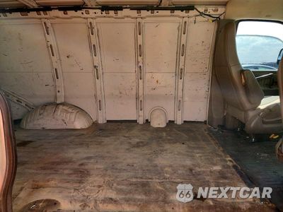 Zdjęcie 11 z 13 samochodu: 2019 CHEVROLET EXPRESS G2500 DELIVERY VAN VIN:1GCWGAFPXK1333254 - miniatura